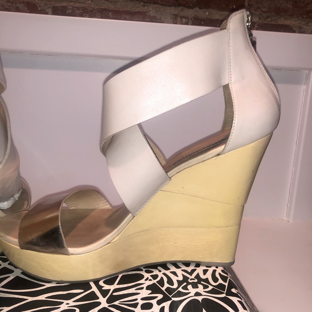 Diane Von Furstenberg rose gold wedges - Picture 2 of 7
